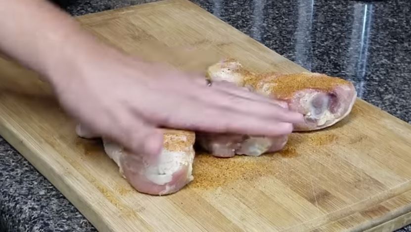 In the mood for BBQ chicken drumsticks but not willing to get the grill out? Enjoy this fantastic air fryer BBQ chicken drumsticks recipe all year-round!