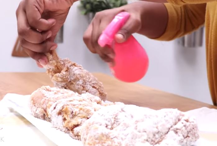 Make delicious Southern chicken drumsticks with this easy air fryer recipe! Now making this yummy classic is super easy and simple thanks to your air fryer.