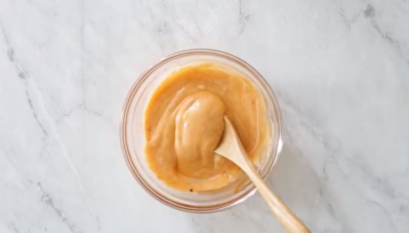 Looking for the perfect healthy appetizer? Picture avocado egg rolls served with a delicious sweet chili sauce, that makes one heck of a tasty bite.