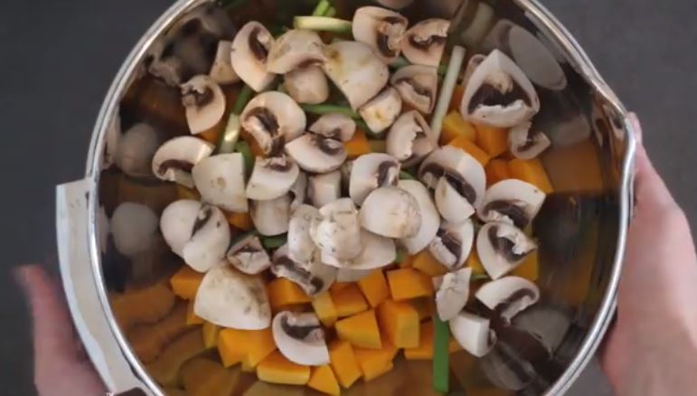 In the search for a delicious vegan side? Then look no further! Check out this easy and delicious vegan air fried butternut squash recipe!