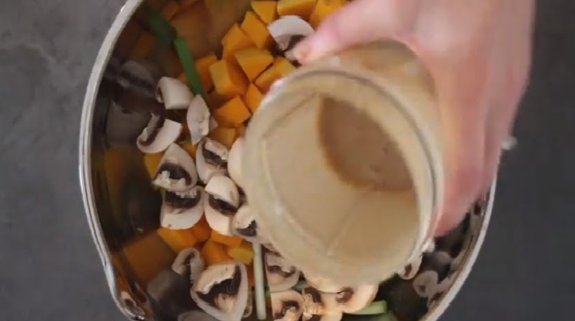 In the search for a delicious vegan side? Then look no further! Check out this easy and delicious vegan air fried butternut squash recipe!