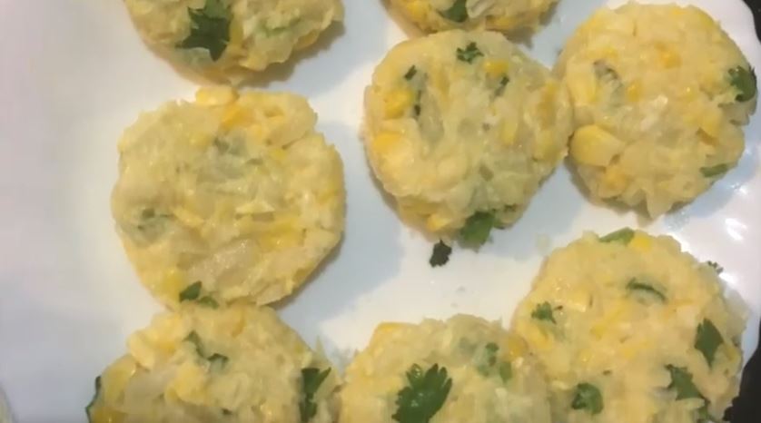 These vegan air fried corn fritters are so easy to make and so delicious, it's the perfect creamy and rich flavor to impress everyone at home!
