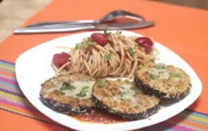 Looking for a tasty plant based dish? look no further and try this delicious vegan air fried eggplant Parmesan, because vegans can also have a fancy meal!