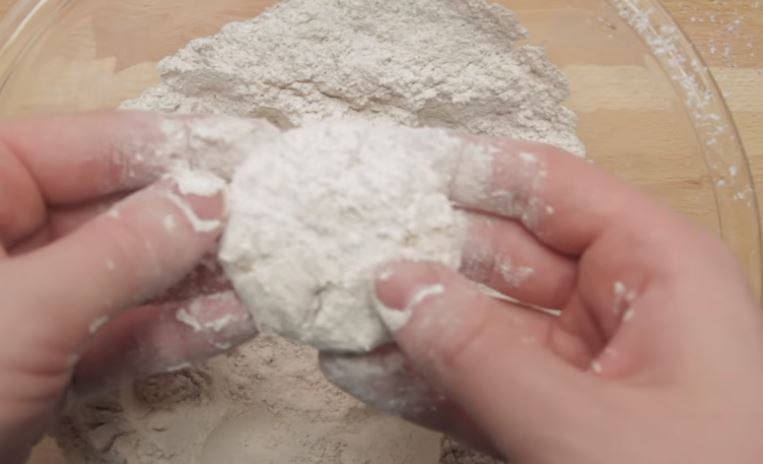 Looking for the perfect party appetizer? Then check out this vegan air fried mini blooming onions! Perfect to satisfy those who love fried foods.