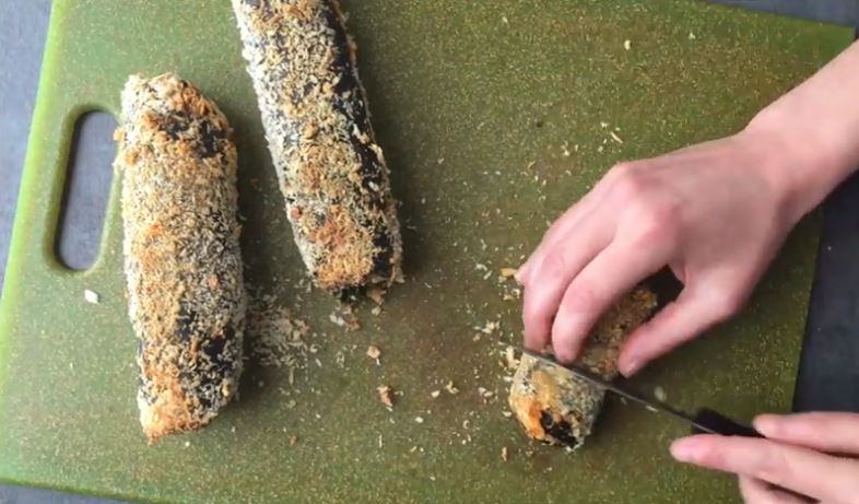 If you follow a vegan diet and like sushi, then you have to try this amazing vegan air fried sushi rolls! This recipe is easily made in the air fryer.
