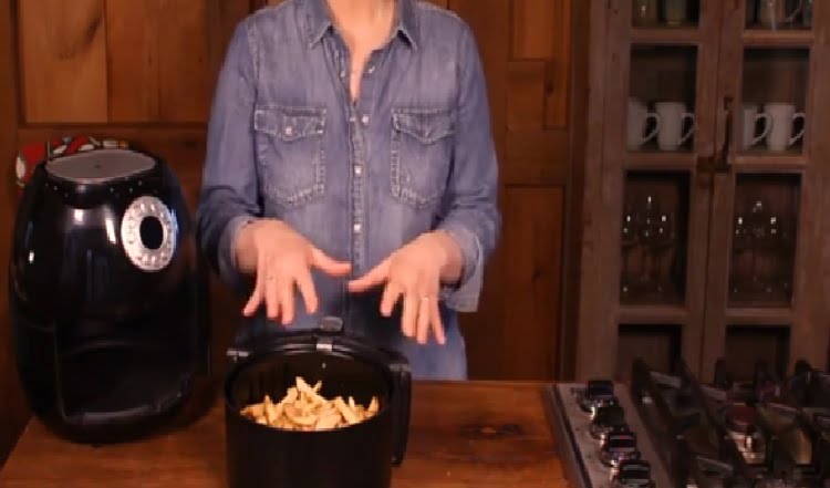 This is definitely a recipe for the resourceful type! With this delicious vegan air fried potato peels recipe, you'll never throw away potato peels again!