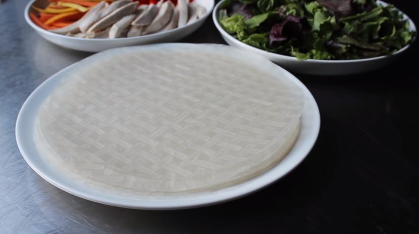 Tired of the same breakfast and want something healthier? Check this vegan air fried mini breakfast burrito! A healthy and tasty way to start your morning.